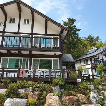 Tongyeong Yehyang Pension Esterno foto