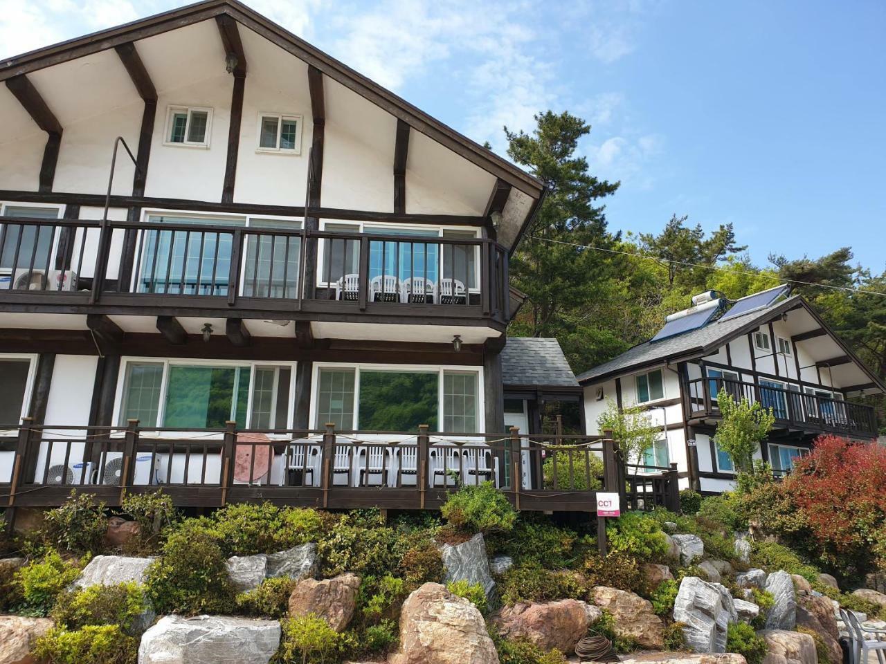 Tongyeong Yehyang Pension Esterno foto