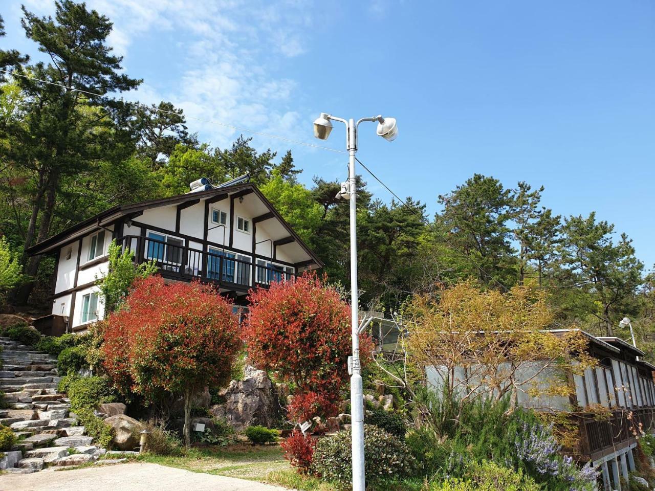 Tongyeong Yehyang Pension Esterno foto