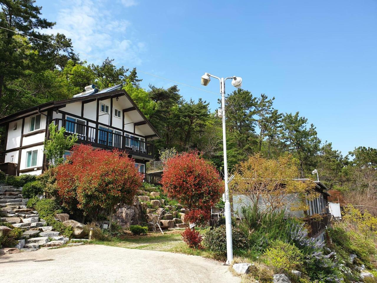 Tongyeong Yehyang Pension Esterno foto